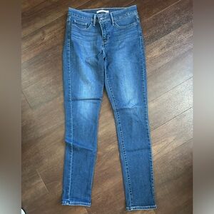 Levi’s 311 size 29